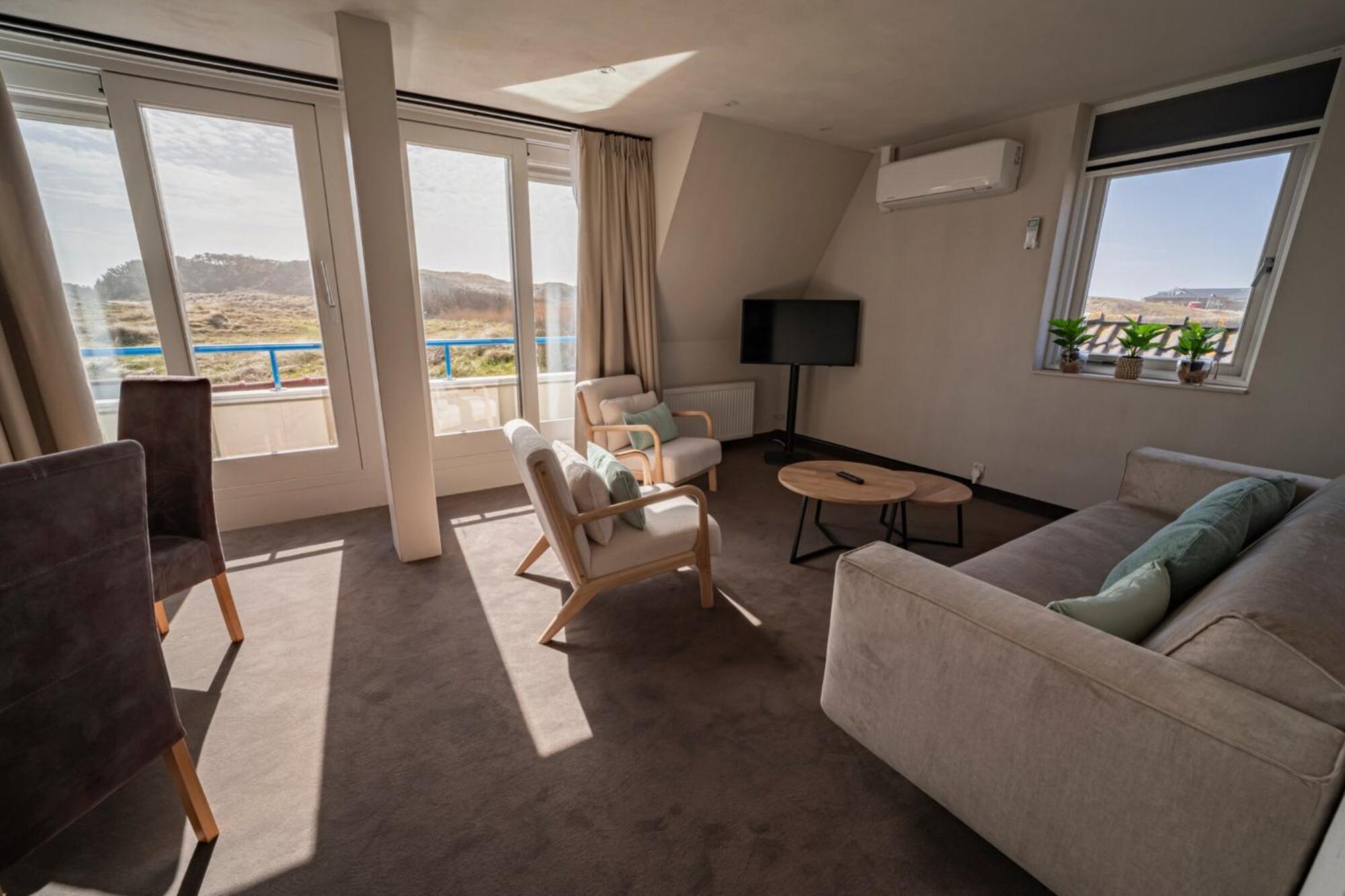 Strandhotel Camperduin Schoorl Ruang foto